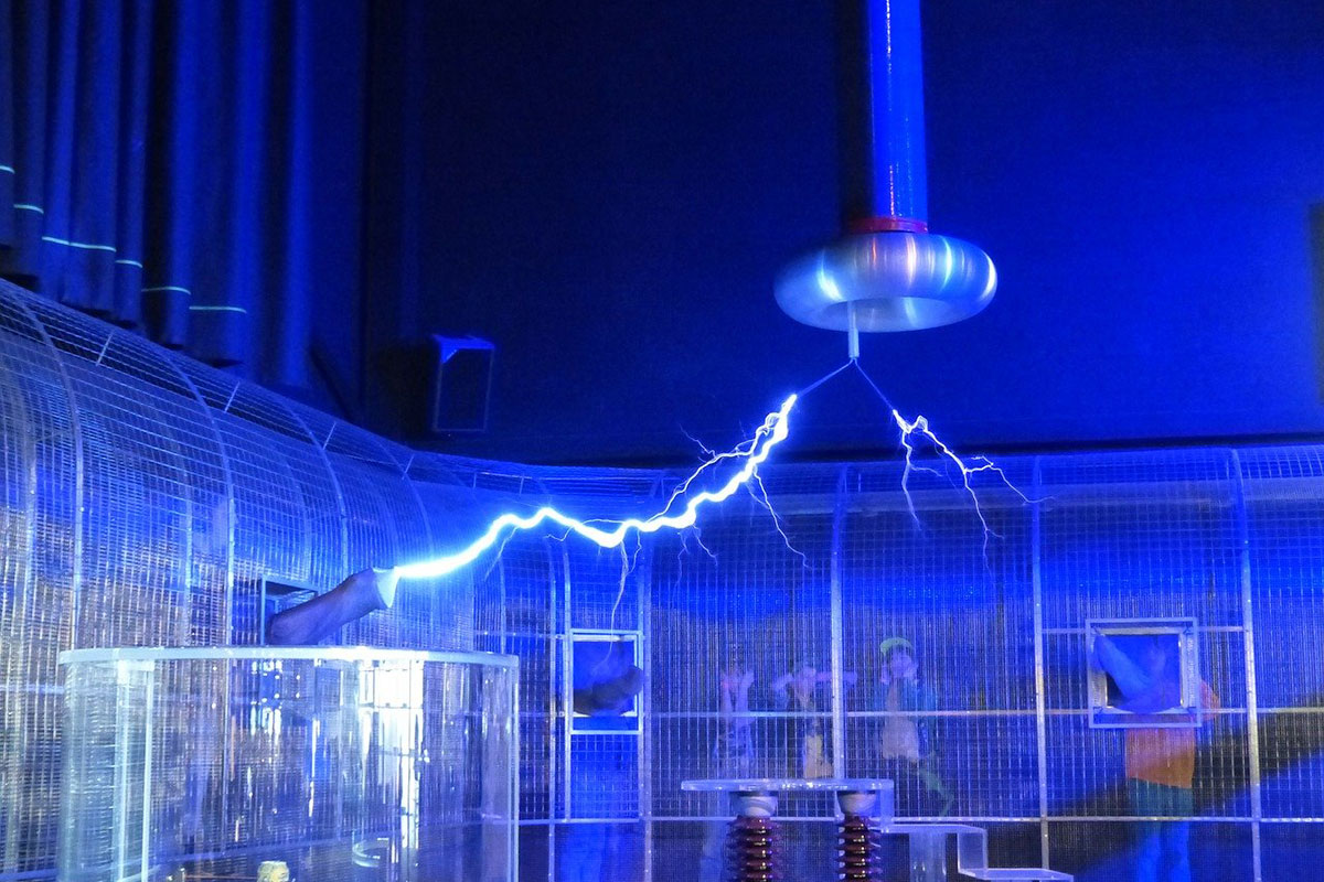 Tesla coil